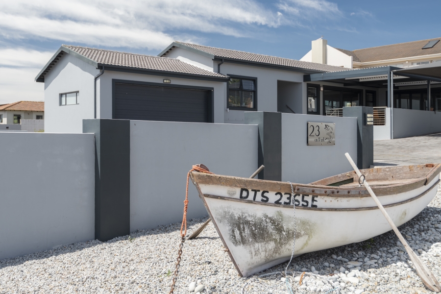 4 Bedroom Property for Sale in Myburgh Park Western Cape